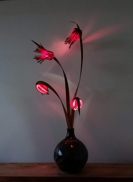 Fleur de bois with four blossoms, botanical sculptural lighting.